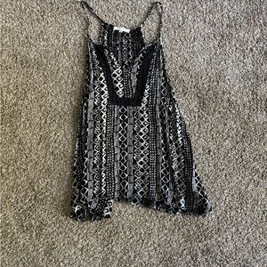 Black and White Geometric Patterned Tank Top